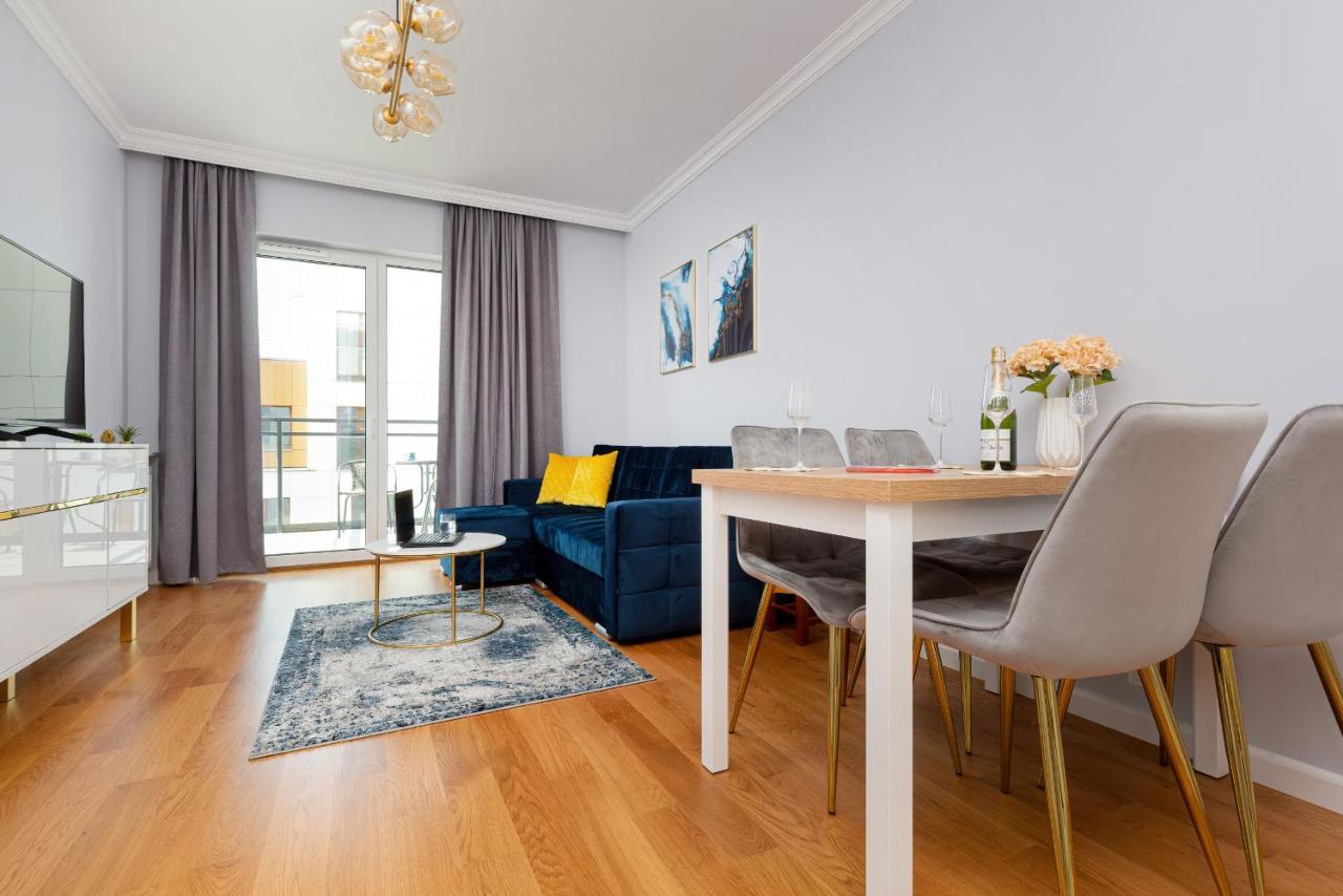 Apartament Dom Przy Okrzei By Renters Prestige Varsovia Exterior foto