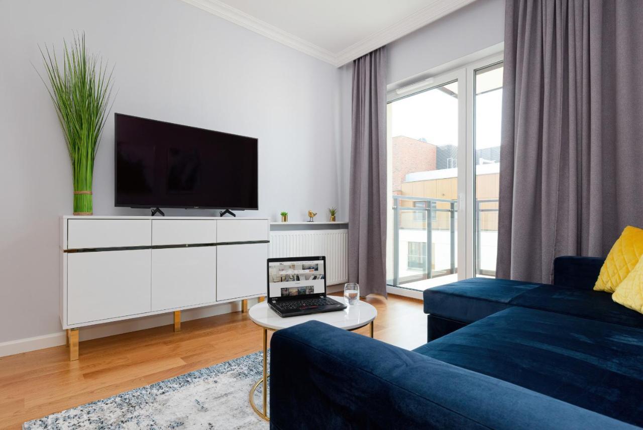 Apartament Dom Przy Okrzei By Renters Prestige Varsovia Exterior foto